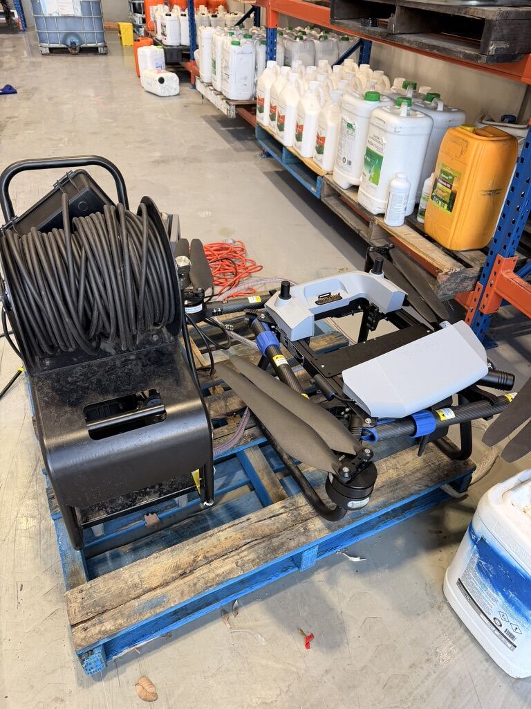 Drone cleaning setup background